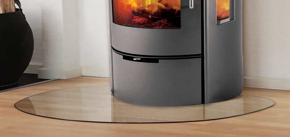 Comment-bien-choisir-sa-plaque-de-sol-pour-un-poêle-à-granulé